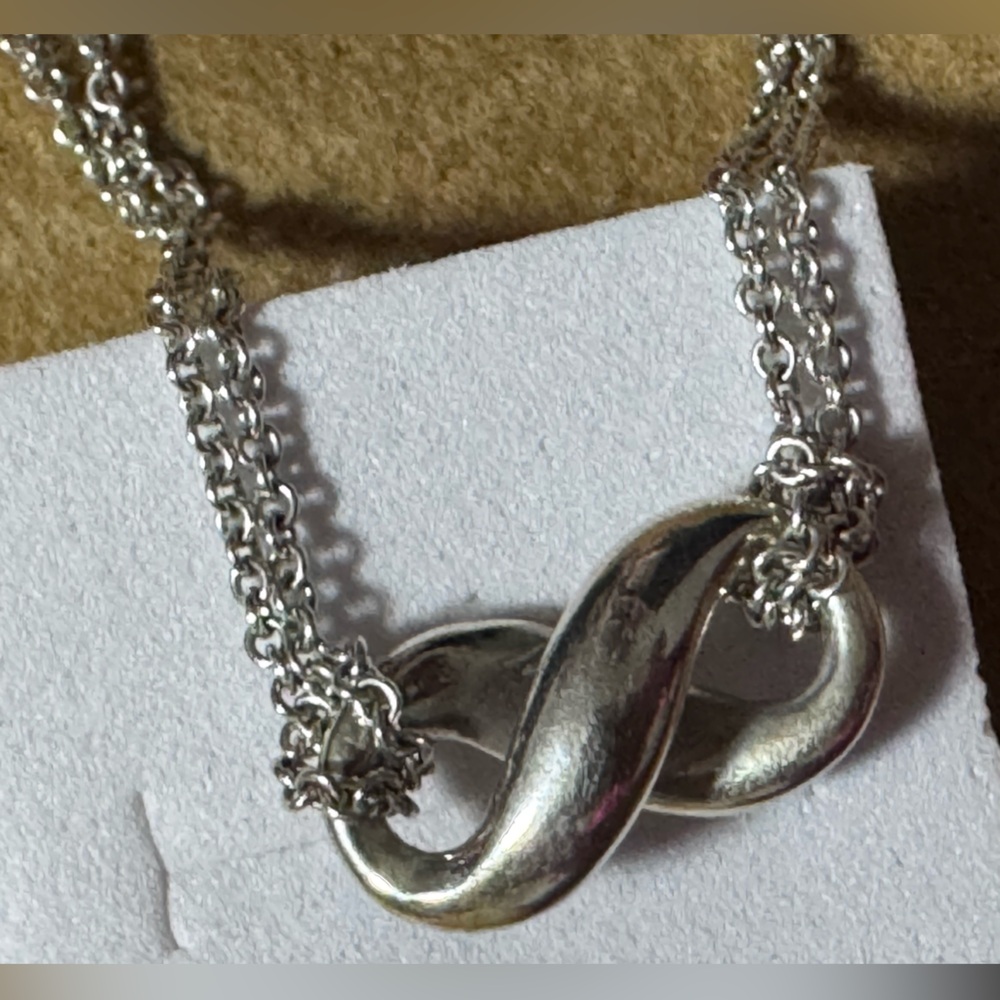 💎Tiffany & Co Infinity Double Chain 💎 - Picture 9 of 10
